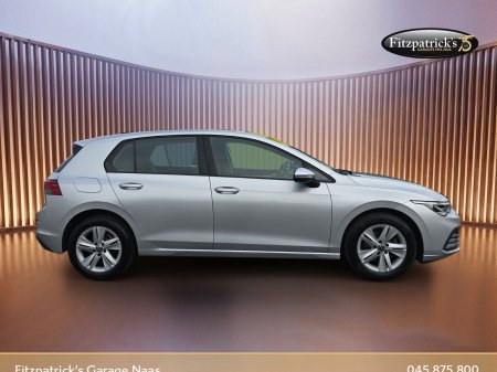 2023 Volkswagen Golf - photo 3
