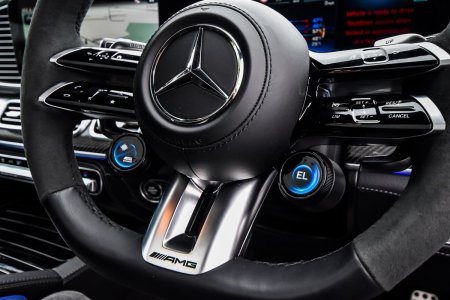 2025 Mercedes-Benz GLE - photo 28