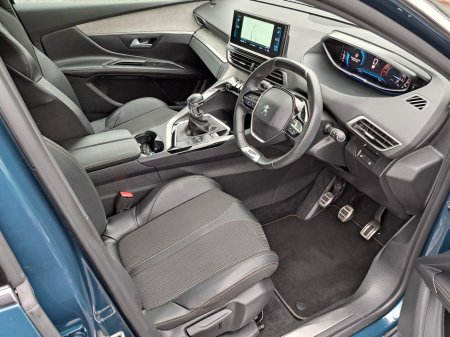 2023 Peugeot 5008 - photo 14