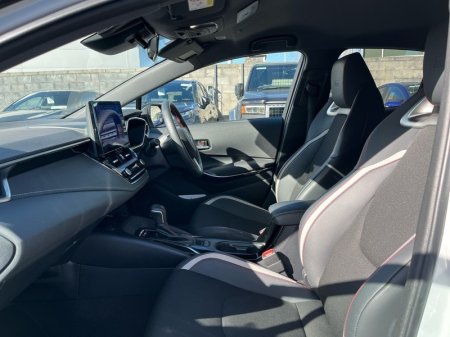 2025 Toyota Corolla - photo 6