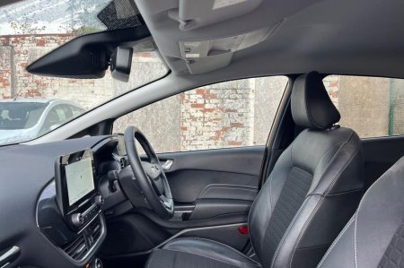 2018 Ford Fiesta - photo 19
