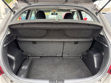 2016 Toyota Yaris - photo 8