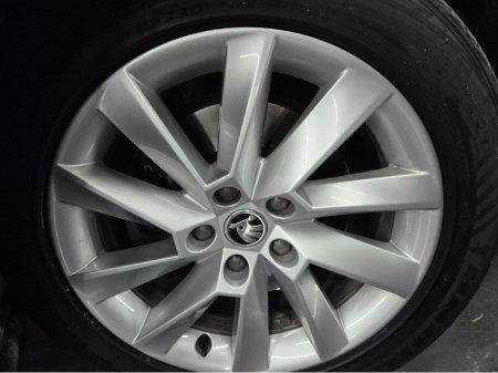 2020 Skoda Superb - photo 7