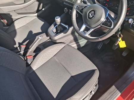 2020 Renault Clio - photo 21