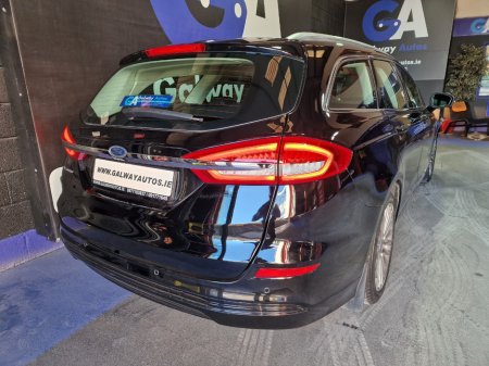 2020 Ford Mondeo - photo 9