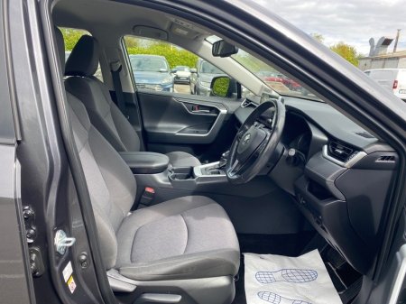 2019 Toyota RAV4 - photo 14