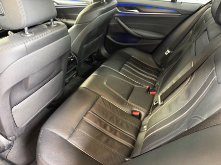 2021 BMW 5-Series - photo 12