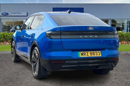 2025 Ford Capri - photo 2