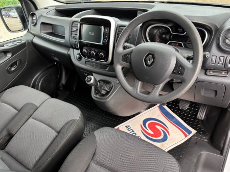 2021 Renault Trafic - photo 11