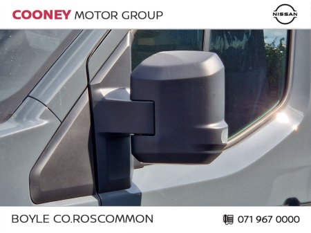 2027 Nissan Interstar - photo 24