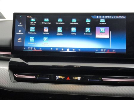 2024 BMW 5-Series - photo 8