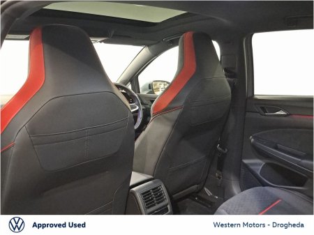 2025 Volkswagen Golf - photo 30