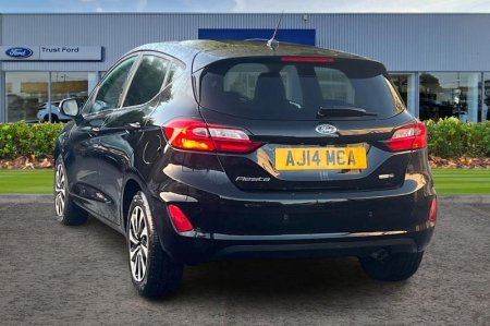 2023 Ford Fiesta - photo 2