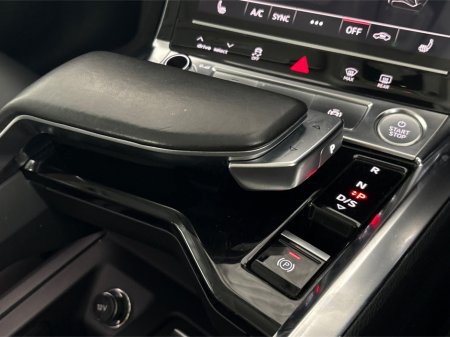 2020 Audi e-tron - photo 16