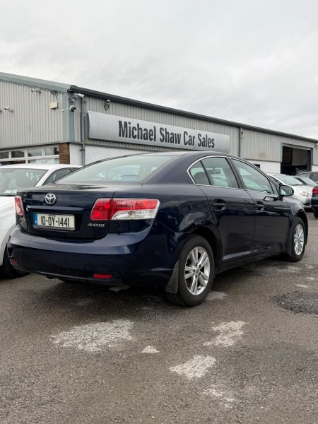 2010 Toyota Avensis - photo 3