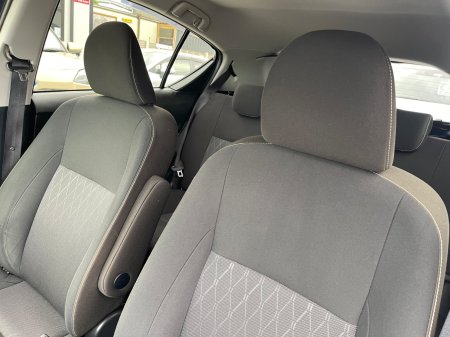 2020 Toyota Aqua - photo 11