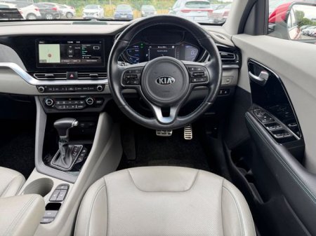 2020 Kia Niro - photo 23