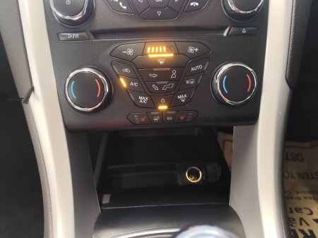 2018 Ford Mondeo - photo 19