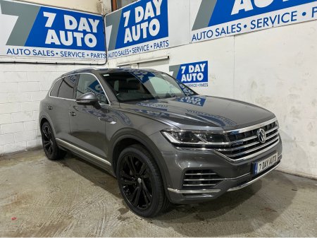 2021 Volkswagen Touareg EHYBRID 3.0 TFSI 340BHP Passenger