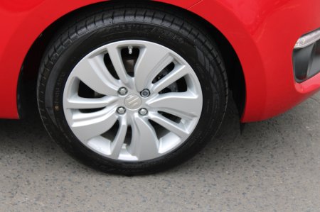 2019 Suzuki Swift - photo 10