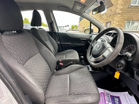 2014 Toyota Yaris - photo 7