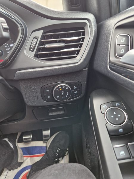 2019 Ford Focus - photo 16
