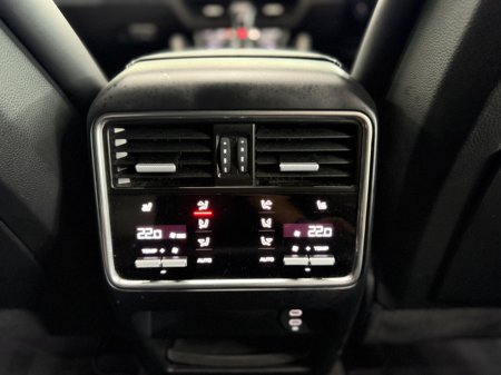 2020 Porsche Cayenne - photo 24