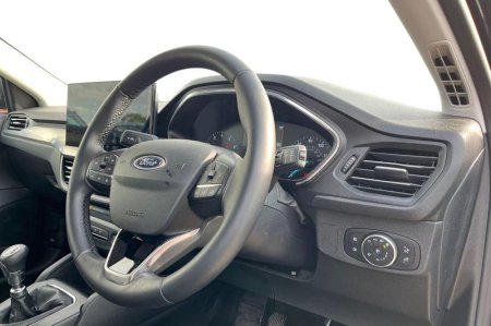 2025 Ford Focus - photo 9