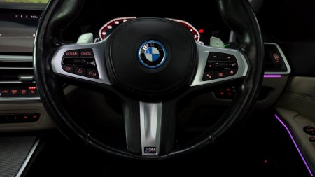 2021 BMW 3-Series - photo 35