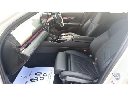 2025 BMW i5 - photo 18