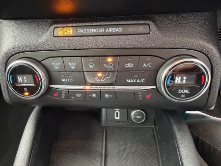 2019 Ford Focus - photo 24