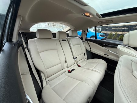2010 BMW 5-Series - photo 26