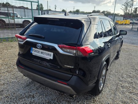 2020 Toyota RAV4 - photo 4