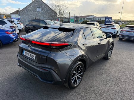 2024 Toyota C-HR - photo 3