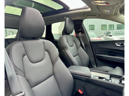 2025 Volvo XC60 - photo 9