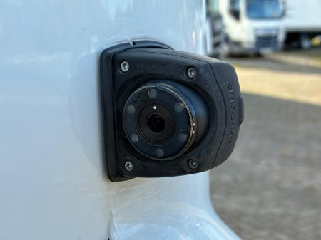 2020 DAF LF 210 - photo 18