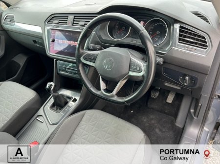 2021 Volkswagen Tiguan - photo 6