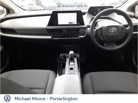 2025 Toyota Prius - photo 2