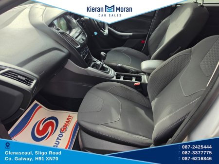 2018 Ford Focus - photo 14