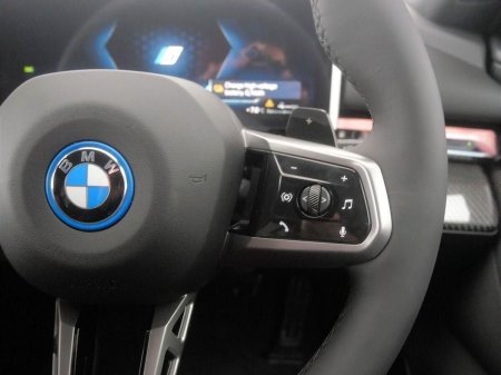 2026 BMW 5-Series - photo 17