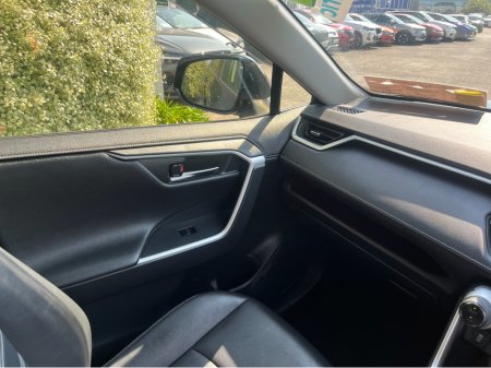 2021 Toyota RAV4 - photo 16