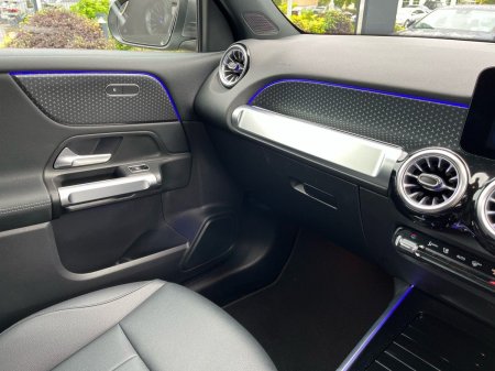 2025 Mercedes-Benz EQB - photo 21