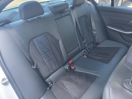 2021 BMW 3-Series - photo 21