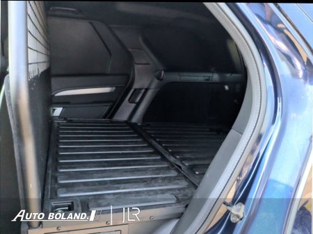 2023 Land Rover Discovery - photo 5