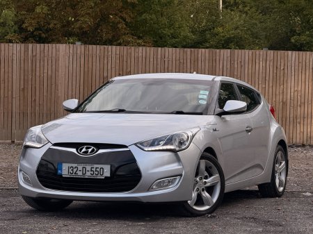 2013 Hyundai Veloster - photo 2