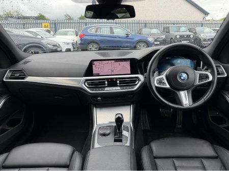 2022 BMW 3-Series - photo 20