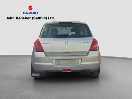 2010 Suzuki Swift - photo 9