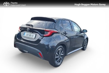 2024 Toyota Yaris - photo 2