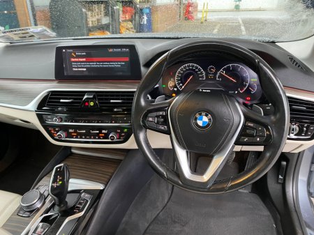 2020 BMW 5-Series - photo 17