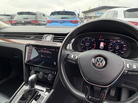 2019 Volkswagen Passat - photo 32